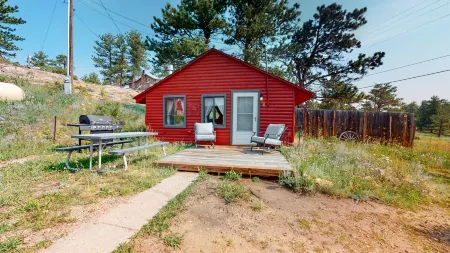 Marr's Mountain Cabins Отели в г. Ред Фетер Лейкс