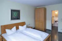 Hotel am Schloss Broich Hotel dekat Dicken am Damm