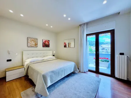 YourHome - A Casa di Manuela Отели рядом со станцией S. Agnello