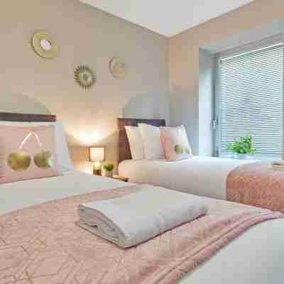 Ocean Walk 2 Bedroom Apartment Moments from the Seaside Rooms