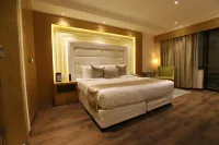 The Pristine Hotel Kanpur - Gym