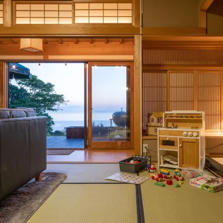 Toya Cliff House