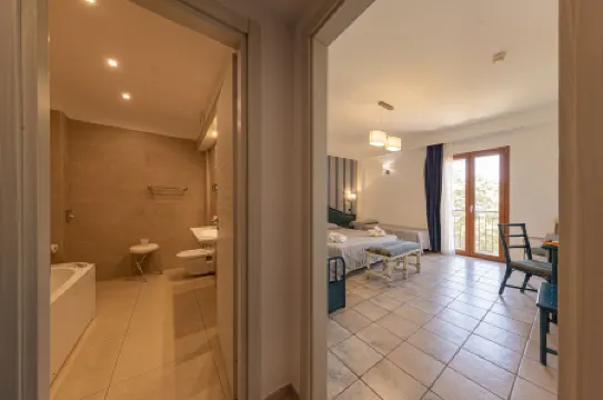 Hotel Baia Del Capitano