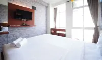 Good Deals and Comfy Studio at Bale Hinggil Apartment