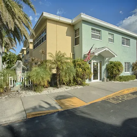 Barefoot Beach Resort