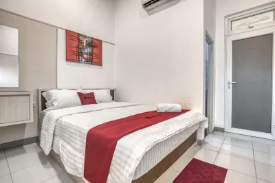 RedDoorz Near Binus Anggrek 2 Hoteles en Palmerah