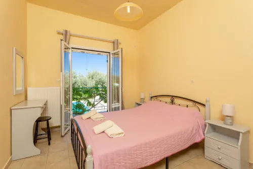 Villa Russa Alekos Large Private Pool Walk to Beach Sea Views Wifi Car Not Required - 2020
