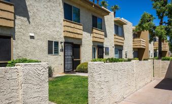 Updated Condo in A Old Town Scottsdale Location