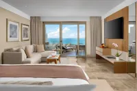 Grand Velas Boutique Hotel