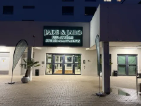 Jade & Jabo - Neuss by Düsseldorf Mit Parkplatz Verfügbarkeit 10,00 je Nacht Zubuchbar Hoteles en Neuss