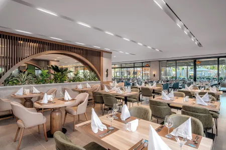 Vox Maris Resort Отели рядом с достопримечательностью «Храм Аполлона»