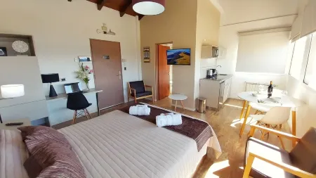 Las Victorias Suites Bariloche Отели рядом с достопримечательностью «Camping El Yeti»