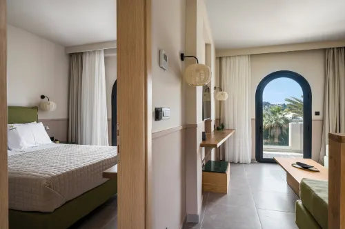 Loadstar Rooms & Suites - breakfast