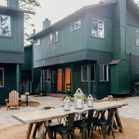 Noon Lodge