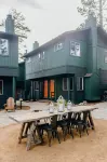 Noon Lodge Hotels in Fawnskin