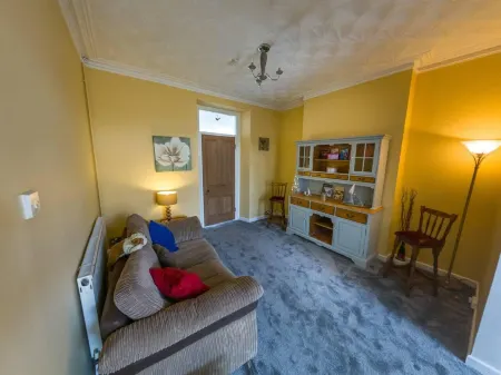 6 Guests-Free Public Parking-5 Min to Beach Отели рядом с достопримечательностью «Ogmore Castle»