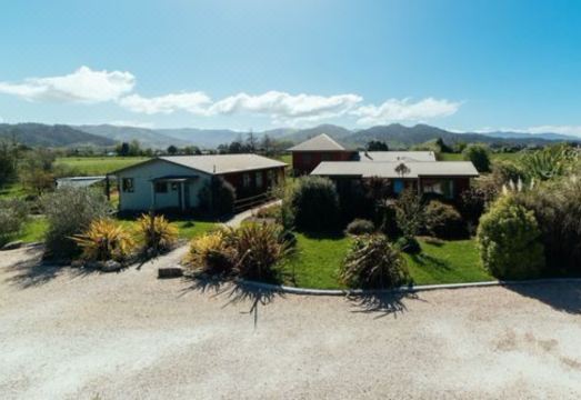 에덴스 에지 로지