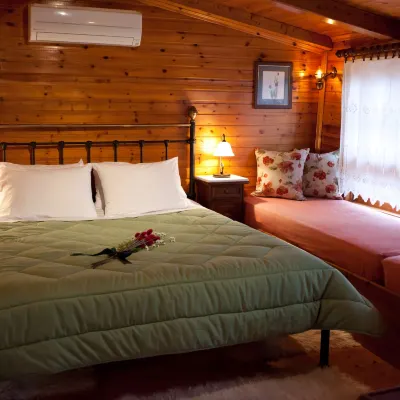 بنسيون إليني Hotels near نافبليو