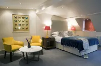 Sea Spray Hotel