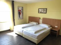 Hotel Europa - Restaurant Hotels in Russelsheim