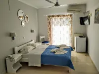 Avra Beach Hotel