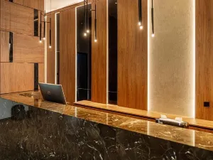 フィエスタ ロイヤル ホテル