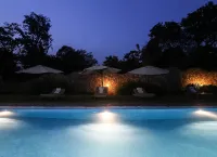 Lake Duluti Lodge Arusha - สระว่ายน้ำแบบอินฟินิตี้