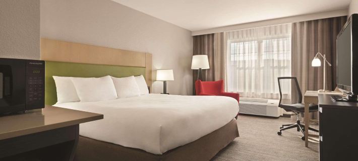 Country Inn & Suites by Radisson, Dubuque, IA Hotels in Dubuque