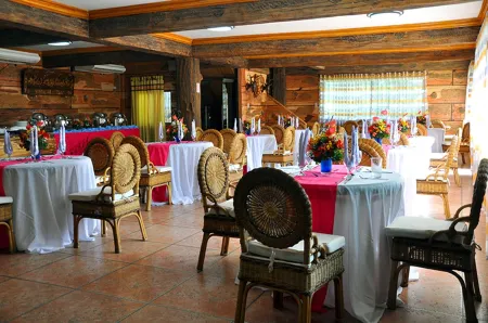 Bosay Resort Отели рядом с достопримечательностью «Parish Of The Immaculate Heart of Mary»