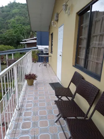 Shalom Guest House Отели рядом с достопримечательностью «Dattatreya Temple and Hanuman Statue»