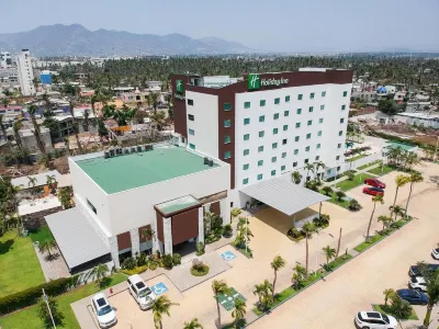 Holiday Inn Acapulco la Isla, an IHG Hotel Hotels in 