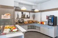 阿斯託里亞酒店 - 早餐