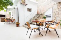 Guest House Mara Hotels in Smokvica