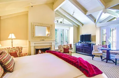 Carriage House Inn