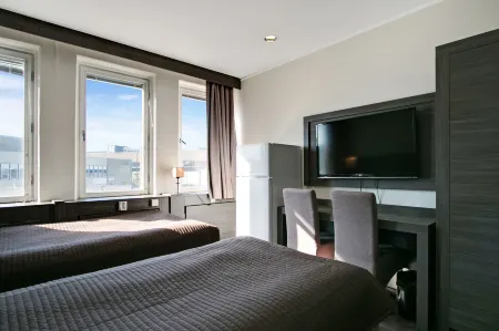 Brunnby Hotel Отели рядом с достопримечательностью «Tele2 Арена»