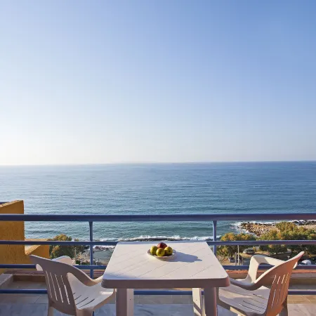 Archipelagos Hotel