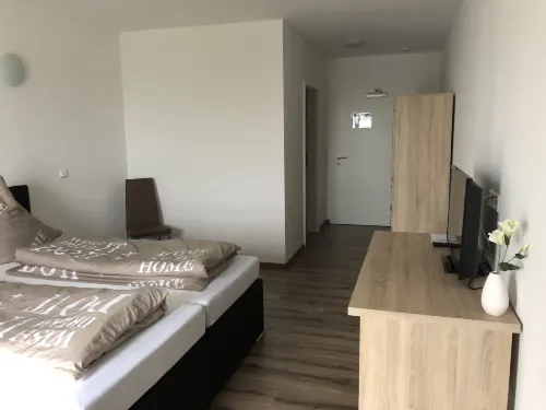 Stundenhotel Krieger Hotels in Bad Wunnenberg