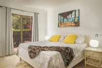 Playa Laguna Beach Condos