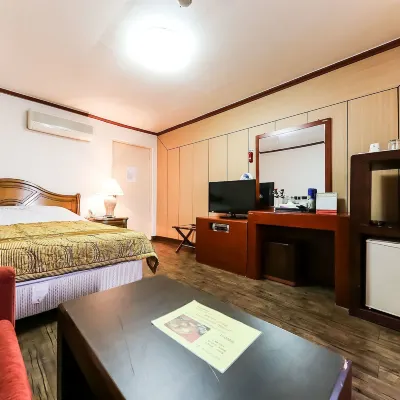 Kyungha Spa Hotel Отели рядом с достопримечательностью «КАИСТ»
