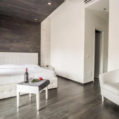 Royal Rooms Отели рядом с достопримечательностью «Цирк Максимус»