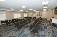 Holiday Inn Express & Suites Johnstown