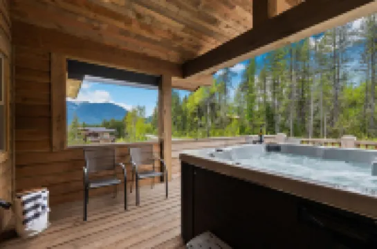Hot Tub, Game Room, Stunning Mountain Views - Luxurious Haven