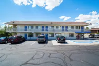 Motel 6 Pueblo, CO - I-25 - parking