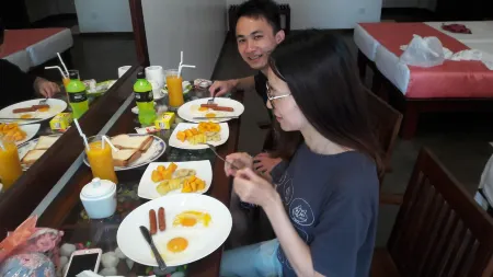 Cozy Sea View Inn Отели рядом со станцией Hikkaduwa Railway Station