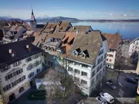 Stylish Apartment in the Heart of Zug by Airhome Hotels in Рисч