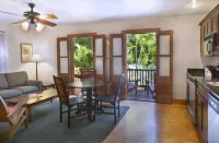 Island City House
