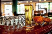 Best Western Premier Airporthotel Berlin - bar