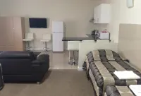 Avalon Motel