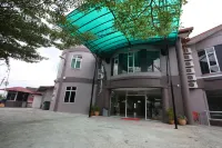 Place2Stay @ Kenyalang - 2 Yıldız