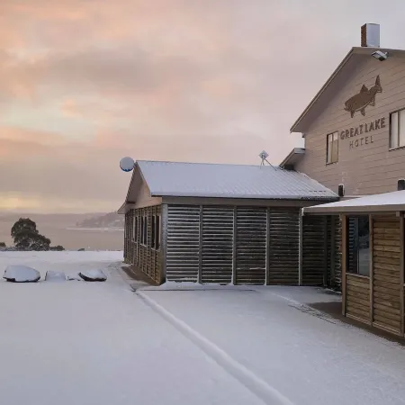 Great Lake Hotel